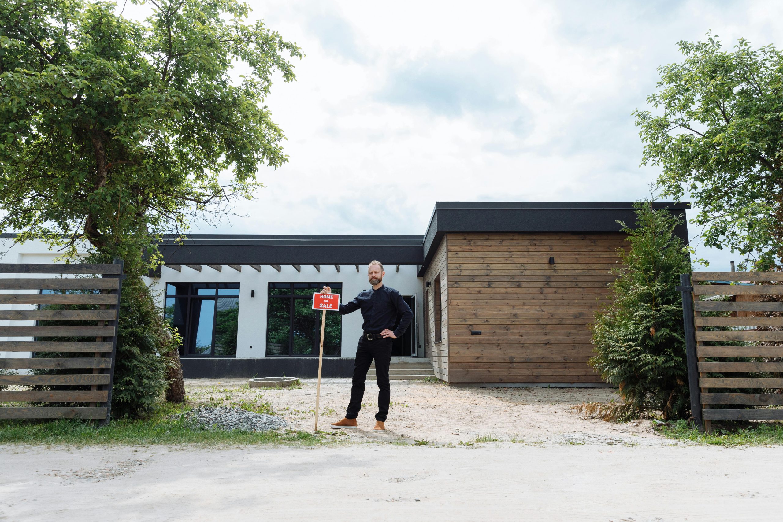 Luxury homes in DFW suburbs with for sale signs