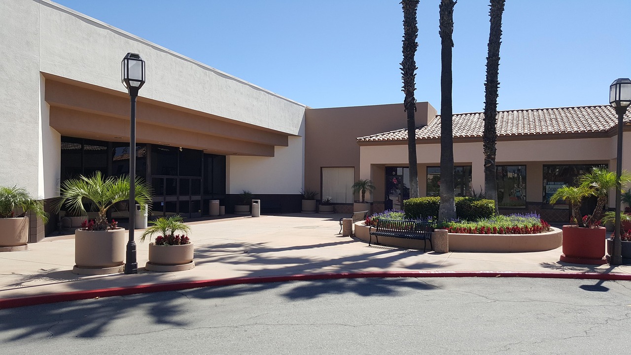 Mansfield Town Center shopping and dining district